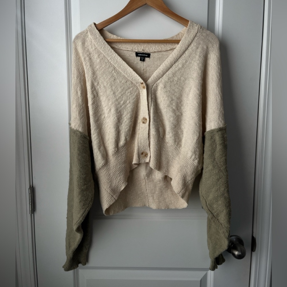 cream+green comfy sweater